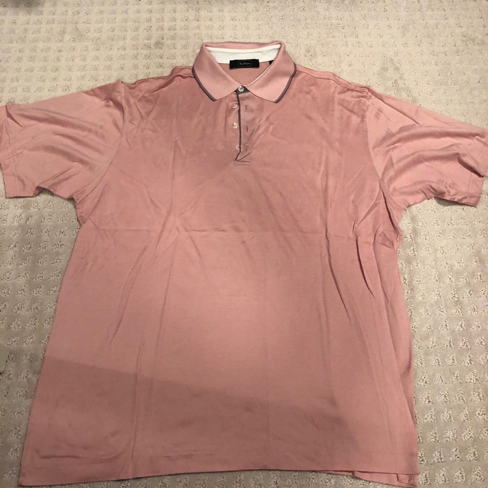 Men’s polo size large
